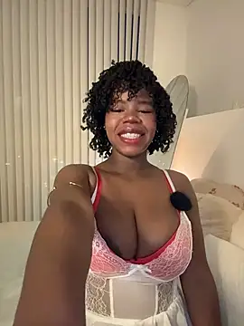 Snapshot of Sweet-Jade chatting on 06-18-26, 10:30 Sweet-Jade online show from 06-18-26, 10:30