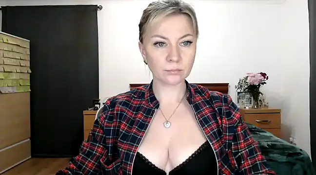 ParadiseAlina online show from 02-10-25, 06:24