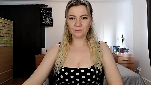 ParadiseAlina online show from 04-22-26, 05:58