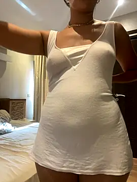 HoneySpicy online show from 10-27-25, 08:51