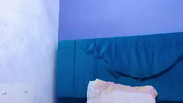 andrealopezcm101 online show from 04-02-26, 08:39