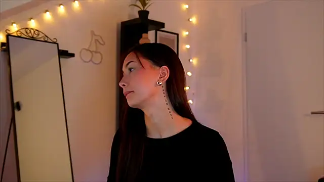 Snapshot of Naomii20__ chatting on 12-03-25, 05:55 Naomii20 online show from 12-03-25, 05:55