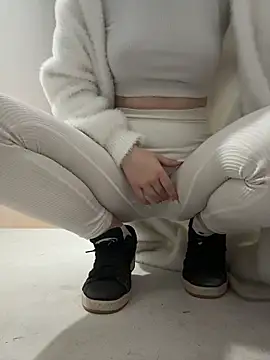 Snapshot of Cumonmme chatting on 12-01-25, 08:25 Cumonmme online show from 12-01-25, 08:25