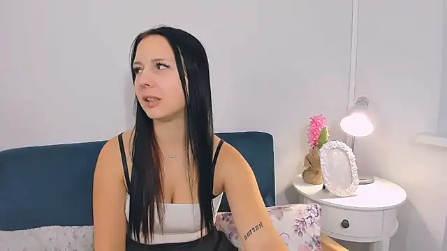 TaliaAdorable online show from 11-18-25, 09:41