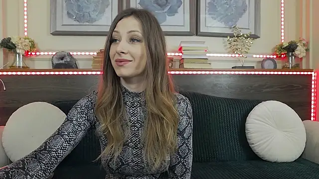 Snapshot of MuseDollX chatting on 01-14-26, 08:03 MuseDollX online show from 01-14-26, 08:03