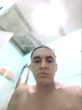 Snapshot of luisvL chatting on 11-06-25, 09:10 luisvL online show from 11-06-25, 09:10