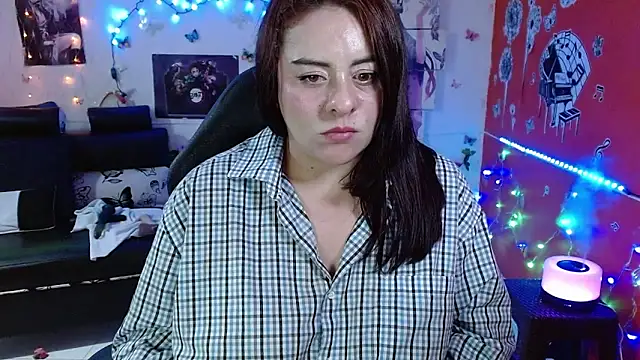 Snapshot of carol_20 chatting on 12-07-24, 08:00 carol 20 online show from 12-07-24, 08:00