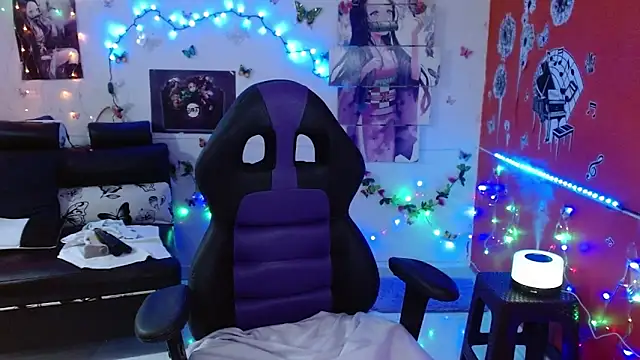 Snapshot of carol_20 chatting on 12-14-24, 08:02 carol 20 online show from 12-14-24, 08:02