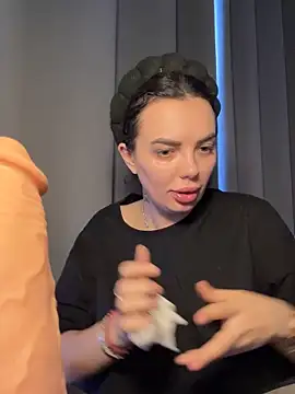 Snapshot of -RAHELA- chatting on 10-16-25, 06:36 -RAHELA- online show from 10-16-25, 06:36