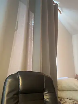 Snapshot of -RAHELA- chatting on 10-31-25, 09:32 -RAHELA- online show from 10-31-25, 09:32