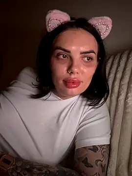 Snapshot of -RAHELA- chatting on 11-10-25, 10:42 -RAHELA- online show from 11-10-25, 10:42