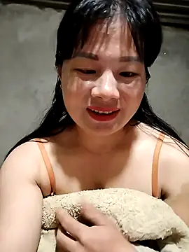 kute-00 online show from 11-02-25, 03:20