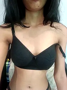 Snapshot of Daizy_Shah chatting on 12-01-25, 07:57 Daizy Shah online show from 12-01-25, 07:57