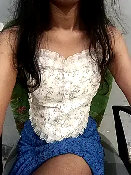 Snapshot of Daizy_Shah chatting on 05-09-26, 03:50 Daizy Shah online show from 05-09-26, 03:50