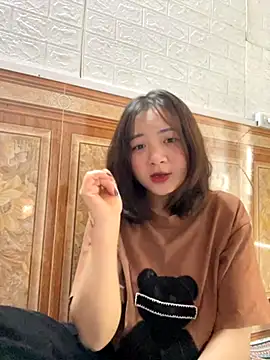 Lonnina online show from 10-29-25, 02:36