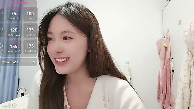 Snapshot of Luna_868 chatting on 12-14-25, 05:18 Luna 868 online show from 12-14-25, 05:18