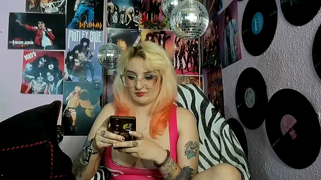 Avril Maria online show from 03-21-26, 10:57