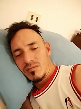 JuanD vero online show from 10-23-25, 08:51