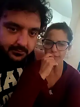 Snapshot of CasalTopaTudo chatting on 09-10-25, 04:07 CasalTopaTudo online show from 09-10-25, 04:07