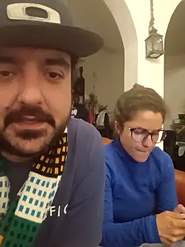 Snapshot of CasalTopaTudo chatting on 09-18-25, 10:45 CasalTopaTudo online show from 09-18-25, 10:45