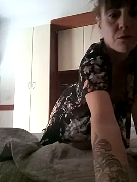 Snapshot of Nikita2406 chatting on 10-29-25, 01:13 Nikita2406 online show from 10-29-25, 01:13