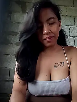 Snapshot of Yapsyxx chatting on 11-19-25, 11:49 Yapsyxx online show from 11-19-25, 11:49