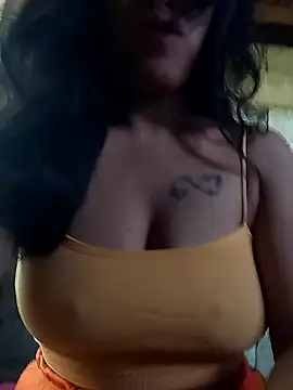 Snapshot of Yapsyxx chatting on 12-02-25, 11:56 Yapsyxx online show from 12-02-25, 11:56