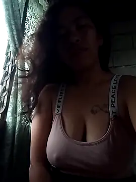 Snapshot of Yapsyxx chatting on 12-18-25, 11:55 Yapsyxx online show from 12-18-25, 11:55