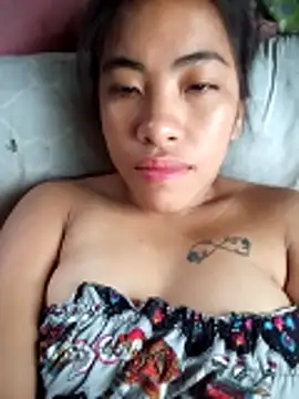 Snapshot of Yapsyxx chatting on 03-08-26, 12:19 Yapsyxx online show from 03-08-26, 12:19