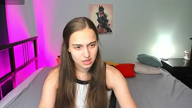 Alisa  Kelly online show from 10-21-25, 01:28