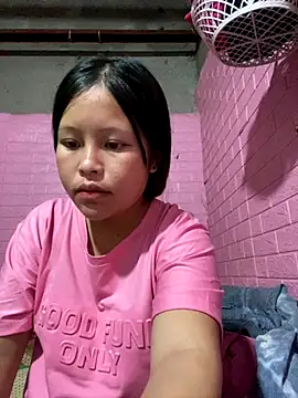 Snapshot of O_o_UwU_o_O chatting on 10-21-25, 10:05 O o UwU o O online show from 10-21-25, 10:05