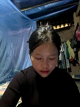 Snapshot of O_o_UwU_o_O chatting on 11-12-25, 08:15 O o UwU o O online show from 11-12-25, 08:15