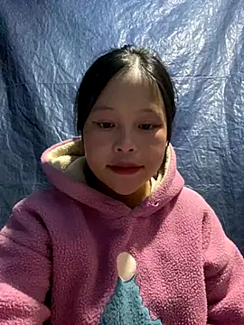 Snapshot of O_o_UwU_o_O chatting on 11-13-25, 01:48 O o UwU o O online show from 11-13-25, 01:48