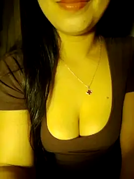 Snapshot of Baby-kis03 chatting on 05-04-26, 04:52 Baby-kis03 online show from 05-04-26, 04:52