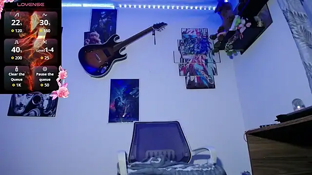 moonligth18 online show from 12-01-25, 11:10