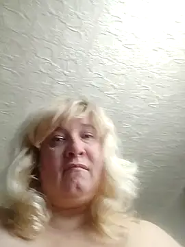 GlamMilena online show from 02-24-25, 12:37