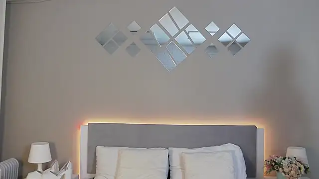 Snapshot of MarianeSun chatting on 10-09-25, 04:10 MarianeSun online show from 10-09-25, 04:10