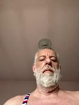 Snapshot of Pigna16PSRN chatting on 05-18-26, 04:57 Pigna16PSRN online show from 05-18-26, 04:57