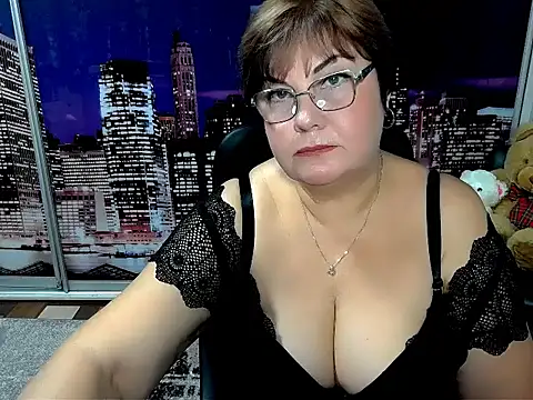 Bela Lana  online show from 10-24-25, 05:42