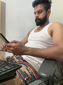 Vineeth3906 online show from 04-08-26, 02:39