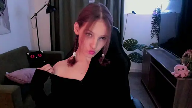 JenniferKiim online show from 10-15-25, 12:05