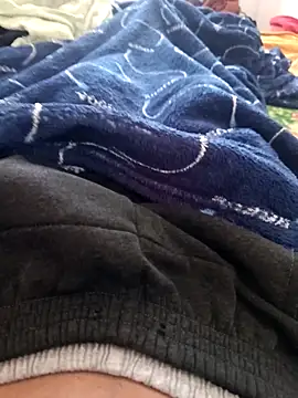 EMERKITHO 20 R online show from 11-06-25, 02:29