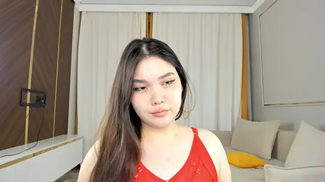 Snapshot of yummmymommy chatting on 10-26-25, 02:23 yummmymommy online show from 10-26-25, 02:23
