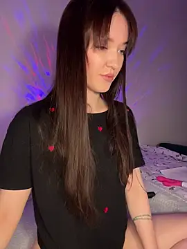 Veliora online show from 04-25-26, 07:11