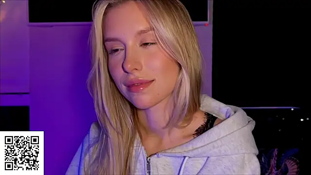 ElysiaXo online show from 11-06-25, 10:21