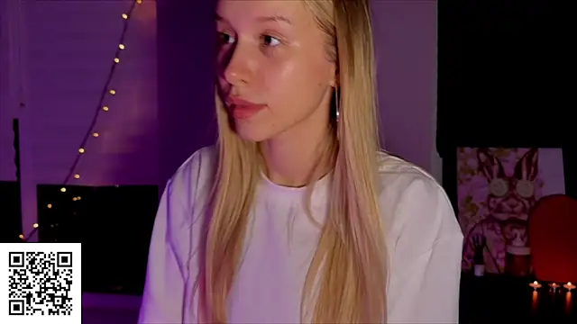 ElysiaXo online show from 11-08-25, 10:19