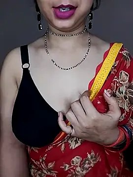 Snapshot of Oh_011 chatting on 11-03-25, 03:08 Oh 011 online show from 11-03-25, 03:08