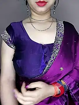 Snapshot of Oh_011 chatting on 11-08-25, 01:28 Oh 011 online show from 11-08-25, 01:28