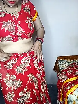 Snapshot of Oh_011 chatting on 12-18-25, 02:56 Oh 011 online show from 12-18-25, 02:56