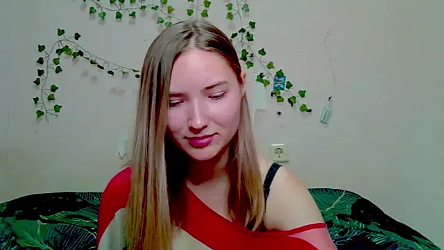  kikiclark   online show from 11-26-25, 07:26